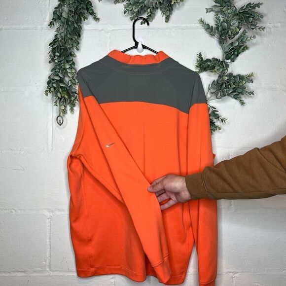 Nike golf long sleeve 1/4 zip sweater - Picture 3 of 7